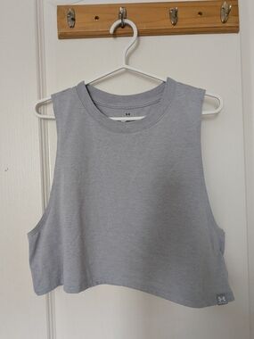 Under Armour Muscle Tank Crop Top